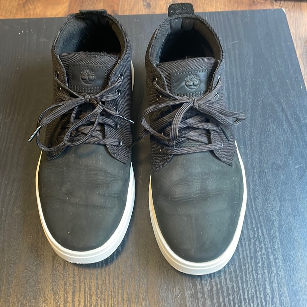 Timberland
Men's Davis Square Water Repellent Chukka Sneakers